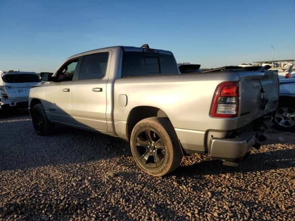 2021 Ram 1500 Big Horn с VIN 1C6SRFFM4MN613010, выставлен на аукционе Copart как лот 85526644 с пробегом 38 783 миль миль и Списание • Salvage title. История ставок и продаж доступна на DreamBid. Изображение 2.