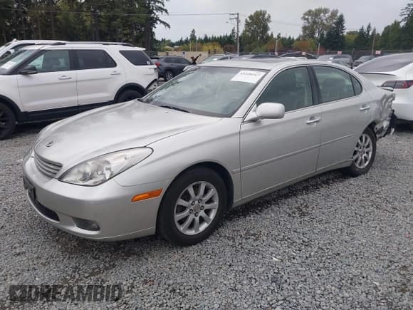 ✅ 2002 Lexus ES 300 • VIN: JTHBF30G620042812 • Лот: 43348267. Опубликован ранее на IAAI с пробегом 156 537 миль. Бесплатный доступ к архиву аукционных продаж из США и подробный отчёт об истории автомобиля на DreamBid. Изображение 17.