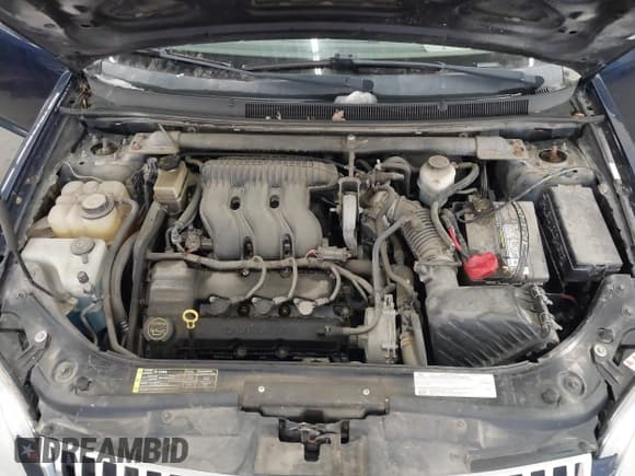 ✅ 2007 Mercury Montego • VIN: 1MEHM40107G613808 • Lot: 43831029. Wystawiony na IAAI z przebiegiem 220 410 mil. Bezpłatny archiwum sprzedaży aukcyjnych z USA i szczegółowy raport historii pojazdu na DreamBid. Zdjęcie 10.