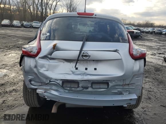 ✅ 2015 Nissan Juke Nismo • VIN: JN8AF5MV2FT562922 • Lot: 85764404. Wystawiony na Copart z przebiegiem 244 021 mil. Bezpłatny archiwum sprzedaży aukcyjnych z USA i szczegółowy raport historii pojazdu na DreamBid. Zdjęcie 6.