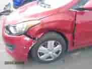 2017 Hyundai Elantra z VIN KMHD35LH1HU381008, wystawiony jako IAAI lot #43343404 z przebiegiem 209 820 mil mil oraz . Historia ofert i sprzedaży dostępna na DreamBid. Obrazek 6.