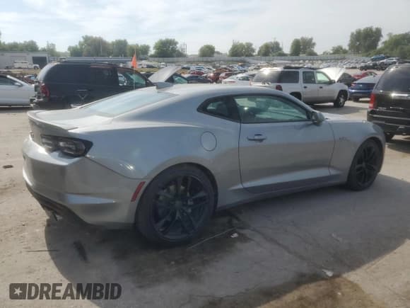 ✅ 2023 Chevrolet Camaro LT1 • VIN: 1G1FF1R70P0154547 • Lot: 80803455. Wystawiony na Copart z przebiegiem 17 636 mil. Bezpłatny archiwum sprzedaży aukcyjnych z USA i szczegółowy raport historii pojazdu na DreamBid. Zdjęcie 3.