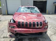 ✅ 2014 Jeep Cherokee Latitude • VIN: 1C4PJMCB7EW204024 • Lot: 63393365. Wystawiony na Copart z przebiegiem 180 977 mil. Bezpłatny archiwum sprzedaży aukcyjnych z USA i szczegółowy raport historii pojazdu na DreamBid. Zdjęcie 5.