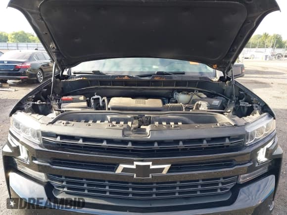 ✅ 2021 Chevrolet Silverado 1500 RST • VIN: 1GCUYEED1MZ130471 • Lot: 43109120. Wystawiony na IAAI z przebiegiem 80 336 mil. Bezpłatny archiwum sprzedaży aukcyjnych z USA i szczegółowy raport historii pojazdu na DreamBid. Zdjęcie 10.