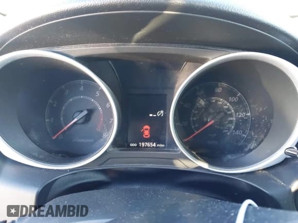 ✅ 2013 Mitsubishi Outlander ES • VIN: 4A4AP3AU5DE018501 • Lot: 43578400. Wystawiony na IAAI z przebiegiem 197 654 mil. Bezpłatny archiwum sprzedaży aukcyjnych z USA i szczegółowy raport historii pojazdu na DreamBid. Zdjęcie 7.