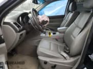 ✅ 2011 Jeep Grand Cherokee Laredo • VIN: 1J4RR4GG9BC580738 • Lot: 44102015. Wystawiony na Copart z przebiegiem 62 135 mil. Bezpłatny archiwum sprzedaży aukcyjnych z USA i szczegółowy raport historii pojazdu na DreamBid. Zdjęcie 7.