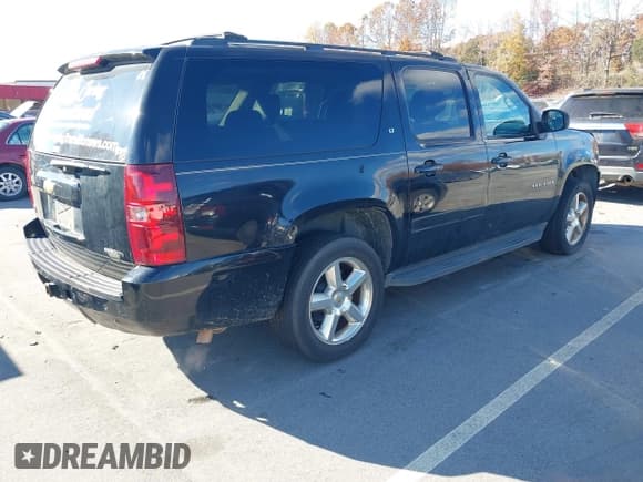 ✅ 2013 Chevrolet Suburban LT • VIN: 1GNSCJE0XDR292554 • Лот: 43662748. Опубликован ранее на IAAI с пробегом 233 084 миль. Бесплатный доступ к архиву аукционных продаж из США и подробный отчёт об истории автомобиля на DreamBid. Изображение 4.