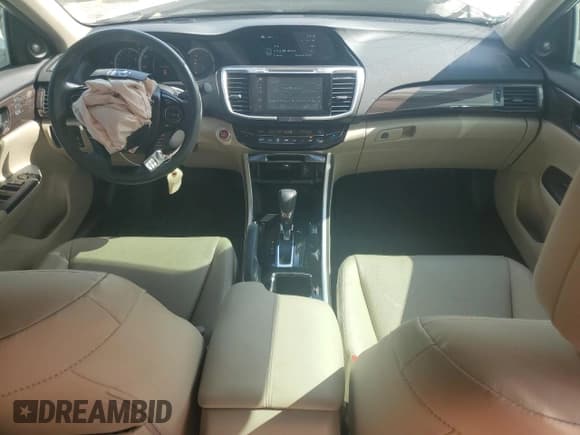 ✅ 2017 Honda Accord Touring • VIN: 1HGCR3F96HA045591 • Lot: 91858085. Wystawiony na Copart z przebiegiem 68 091 mil. Bezpłatny archiwum sprzedaży aukcyjnych z USA i szczegółowy raport historii pojazdu na DreamBid. Zdjęcie 8.