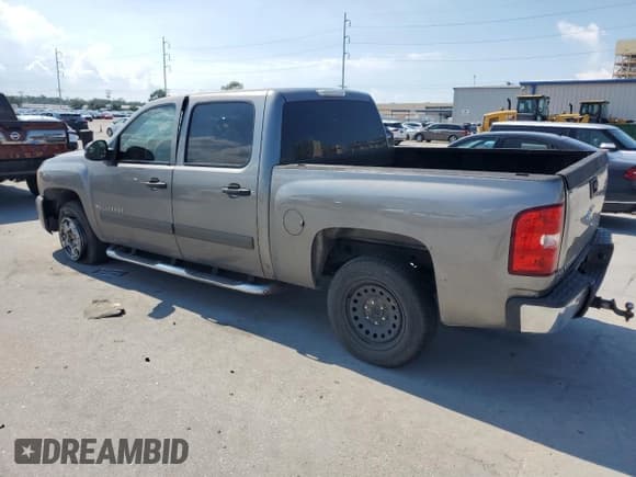 ✅ 2007 Chevrolet Silverado 1500 1LT • VIN: 3GCEC13C77G540105 • Lot: 72154744. Listed on Copart with 217,098 mi. Free auction sales archive from the USA and detailed vehicle history report at DreamBid. Image 2.