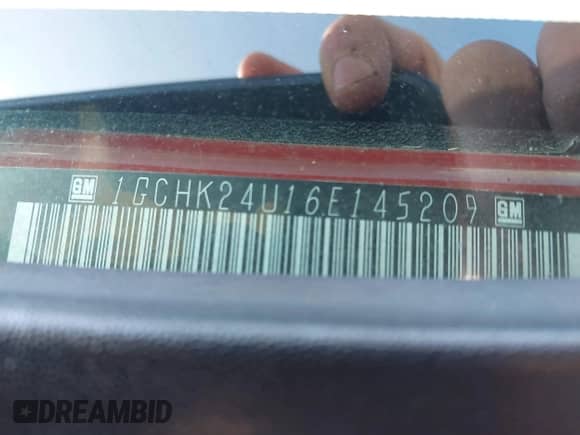 2006 Chevrolet Silverado 2500HD LT1 with VIN 1GCHK24U16E145209, listed as a IAAI auction lot 41925420 with 110,285 mi miles and . Bid and sale history available at DreamBid. Image 9.