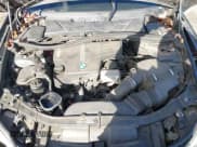 ✅ 2013 BMW X1 xDrive28i • VIN: WBAVL1C53DVR85359 • Lot: 43547010. Wystawiony na IAAI z przebiegiem 93 767 mil. Bezpłatny archiwum sprzedaży aukcyjnych z USA i szczegółowy raport historii pojazdu na DreamBid. Zdjęcie 10.