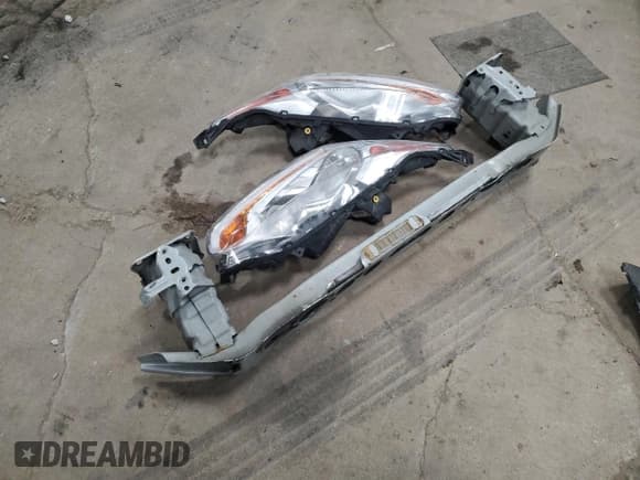 ✅ 2018 Ford Transit Connect XLT • VIN: NM0GE9F70J1353064 • Lot: 83627244. Listed on Copart with 61,025 mi. Free auction sales archive from the USA and detailed vehicle history report at DreamBid. Image 13.