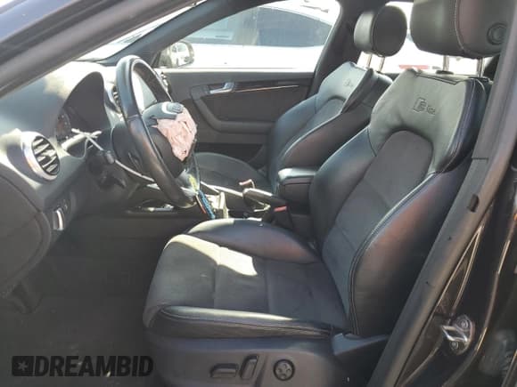 ✅ 2011 Audi A3 Premium Plus • VIN: WAUKEAFM0BA009348 • Lot: 77598144. Wystawiony na Copart z przebiegiem 79 748 mil. Bezpłatny archiwum sprzedaży aukcyjnych z USA i szczegółowy raport historii pojazdu na DreamBid. Zdjęcie 7.