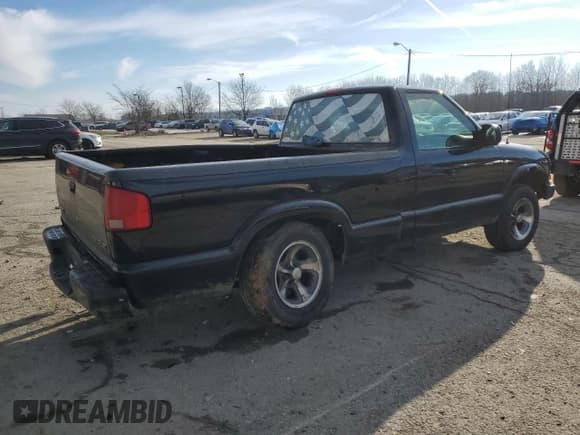 ✅ 2003 Chevrolet S-10 LS • VIN: 1GCCS14H538247436 • Лот: 46423495. Опубликован ранее на Copart с пробегом 160 914 миль. Бесплатный доступ к архиву аукционных продаж из США и подробный отчёт об истории автомобиля на DreamBid. Изображение 3.