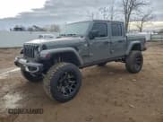 ✅ 2021 Jeep Gladiator Willys • VIN: 1C6HJTAG1ML536240 • Лот: 94002455. Опубликован ранее на Copart с пробегом 56 158 миль. Бесплатный доступ к архиву аукционных продаж из США и подробный отчёт об истории автомобиля на DreamBid. Изображение 1.