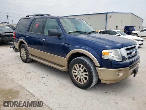 ✅ 2012 Ford Expedition XLT • VIN: 1FMJU1H52CEF09766 • Lot: 57359585. Listed on Copart with 191,201 mi. Free auction sales archive from the USA and detailed vehicle history report at DreamBid. Image 4.