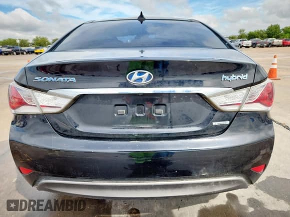 ✅ 2015 Hyundai Sonata • VIN: KMHEC4A44FA129184 • Лот: 84005665. Опубликован ранее на Copart с пробегом 150 397 миль. Бесплатный доступ к архиву аукционных продаж из США и подробный отчёт об истории автомобиля на DreamBid. Изображение 6.