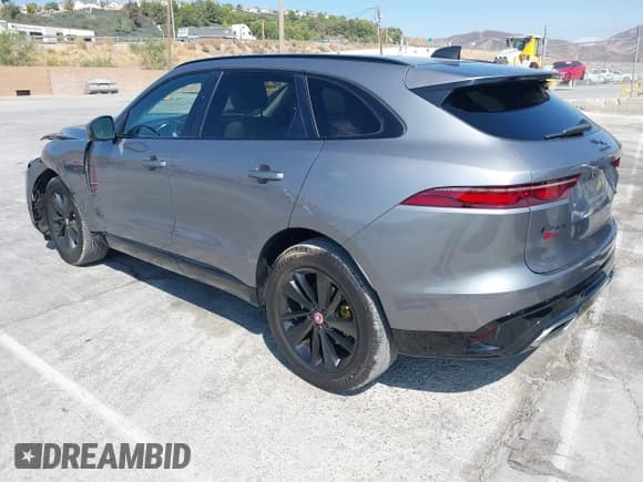 ✅ 2021 Jaguar F-Pace S • VIN: SADCJ2EUXMA664263 • Lot: 43190075. Wystawiony na IAAI z przebiegiem 49 567 mil. Bezpłatny archiwum sprzedaży aukcyjnych z USA i szczegółowy raport historii pojazdu na DreamBid. Zdjęcie 3.