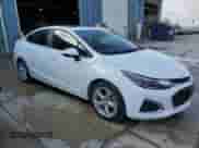 ✅ 2019 Chevrolet Cruze Premier • VIN: 1G1BF5SM3K7101945 • Lot: 50795055. Wystawiony na Copart z przebiegiem 139 724 mil mil. Skorzystaj z bezpłatnego archiwum sprzedaży aukcyjnych z USA i zobacz szczegółowy raport historii pojazdu na DreamBid. Zdjęcie 4.