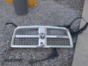 ✅ 2015 Ram 2500 Laramie • VIN: 3C6UR5NL4FG577780 • Lot: 43510612. Wystawiony na IAAI z przebiegiem 180 058 mil. Bezpłatny archiwum sprzedaży aukcyjnych z USA i szczegółowy raport historii pojazdu na DreamBid. Zdjęcie 12.