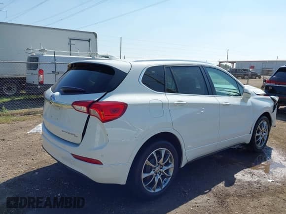 ✅ 2020 Buick Envision Essence • VIN: LRBFX2SA1LD156406 • Lot: 43533886. Wystawiony na IAAI z przebiegiem 109 453 mil. Bezpłatny archiwum sprzedaży aukcyjnych z USA i szczegółowy raport historii pojazdu na DreamBid. Zdjęcie 4.