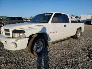 1999 Dodge 1500 с VIN 3B7HC13Z5XM562235, выставлен на аукционе Copart как лот 86053294 с пробегом 149 234 миль миль и Списание • Salvage title. История ставок и продаж доступна на DreamBid. Изображение 1.