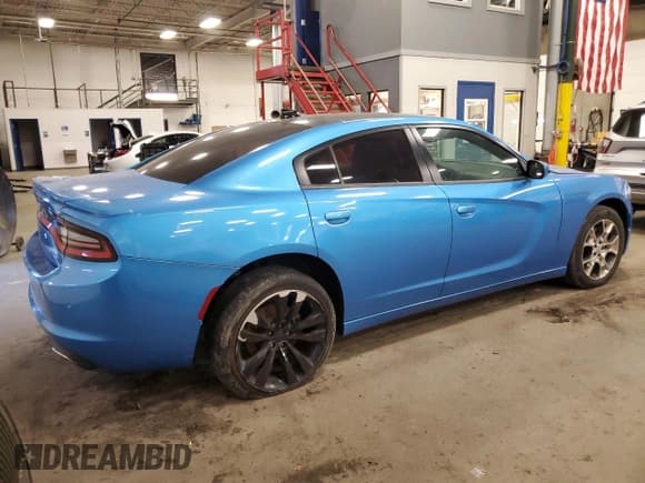 ✅ 2019 Dodge Charger SXT • VIN: 2C3CDXJG9KH523672 • Lot: 85584365. Wystawiony na Copart z przebiegiem Nie podano. Bezpłatny archiwum sprzedaży aukcyjnych z USA i szczegółowy raport historii pojazdu na DreamBid. Zdjęcie 3.