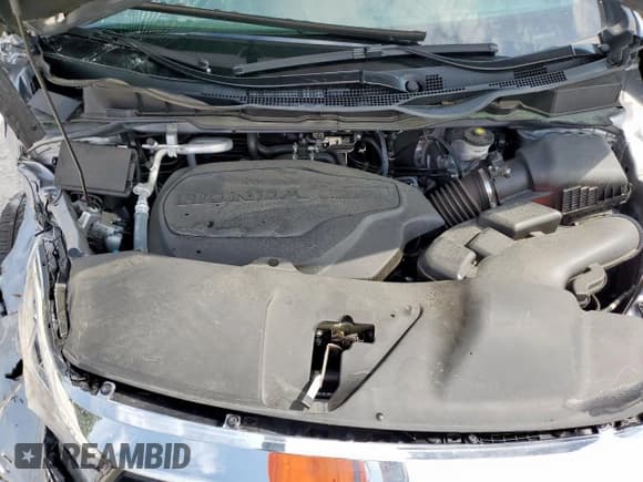 ✅ 2024 Honda Odyssey Touring • VIN: 5FNRL6H89RB030298 • Lot: 67207575. Listed on Copart with 17,145 mi. Free auction sales archive from the USA and detailed vehicle history report at DreamBid. Image 12.