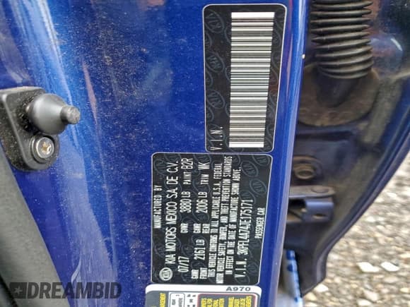 ✅ 2018 Kia Forte LX • VIN: 3KPFL4A74JE175171 • Лот: 94295985. Опубликован ранее на Copart с пробегом 75 587 миль. Бесплатный доступ к архиву аукционных продаж из США и подробный отчёт об истории автомобиля на DreamBid. Изображение 13.