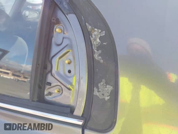 2004 Hyundai Sonata z VIN KMHWF25S84A944266, wystawiony jako IAAI lot #41723386 z przebiegiem 159 849 mil mil oraz . Historia ofert i sprzedaży dostępna na DreamBid. Obrazek 12.