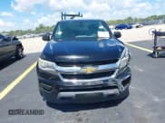 ✅ 2019 Chevrolet Colorado 2WD Work Truck • VIN: 1GCHSBEA7K1241528 • Lot: 42530288. Wystawiony na IAAI z przebiegiem 99 798 mil. Bezpłatny archiwum sprzedaży aukcyjnych z USA i szczegółowy raport historii pojazdu na DreamBid. Zdjęcie 12.