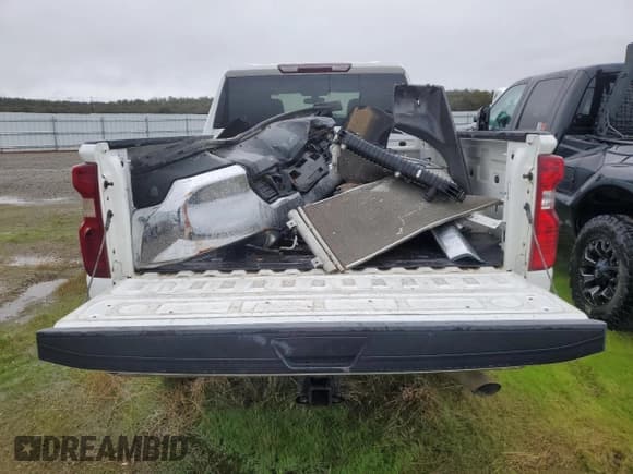 ✅ 2021 Chevrolet Silverado 2500HD LT • VIN: 1GC4YNE72MF288720 • Lot: 90839915. Listed on Copart with 101,447 mi. Free auction sales archive from the USA and detailed vehicle history report at DreamBid. Image 12.