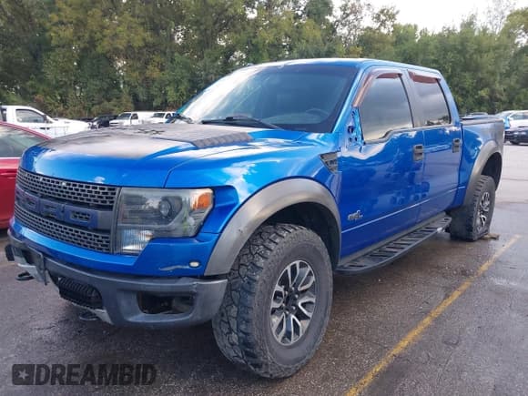 ✅ 2013 Ford F-150 SVT Raptor • VIN: 1FTFW1R68DFA88417 • Лот: 43277554. Опубликован ранее на IAAI с пробегом 156 990 миль. Бесплатный доступ к архиву аукционных продаж из США и подробный отчёт об истории автомобиля на DreamBid. Изображение 2.