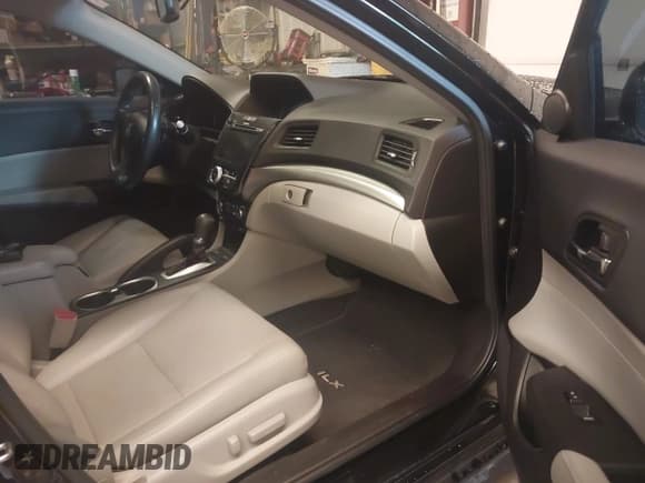 ✅ 2016 Acura ILX Premium • VIN: 19UDE2F77GA009531 • Лот: 42870062. Опубликован ранее на IAAI с пробегом 77 570 миль. Бесплатный доступ к архиву аукционных продаж из США и подробный отчёт об истории автомобиля на DreamBid. Изображение 5.