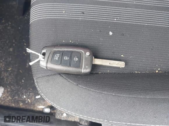 ✅ 2021 Hyundai Venue Denim • VIN: KMHRC8A31MU093143 • Lot: 41541572. Listed on IAAI with 24,804 mi. Free auction sales archive from the USA and detailed vehicle history report at DreamBid. Image 11.