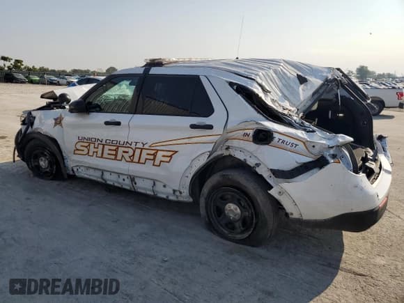 ✅ 2023 Ford Police Interceptor Utility • VIN: 1FM5K8AB7PGA83308 • Lot: 80215215. Wystawiony na Copart z przebiegiem 35 645 mil. Bezpłatny archiwum sprzedaży aukcyjnych z USA i szczegółowy raport historii pojazdu na DreamBid. Zdjęcie 2.