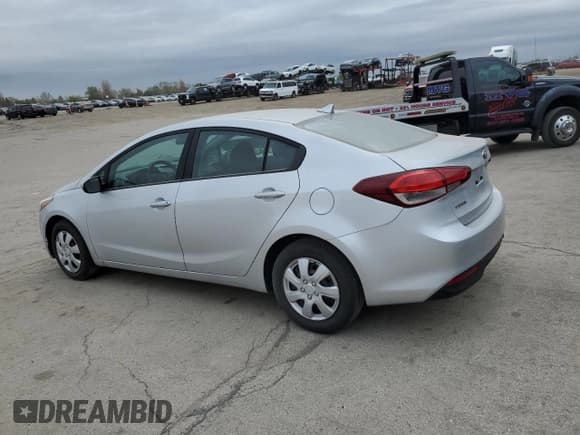 ✅ 2018 Kia Forte LX • VIN: 3KPFK4A73JE188898 • Лот: 86424375. Опубликован ранее на Copart с пробегом 108 732 миль. Бесплатный доступ к архиву аукционных продаж из США и подробный отчёт об истории автомобиля на DreamBid. Изображение 2.
