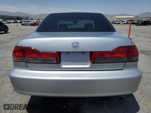 2001 Honda Accord VP with VIN 1HGCF86691A039284, listed as a Copart auction lot 61954715 with 204,949 mi miles and Salvage title. Bid and sale history available at DreamBid. Image 6.