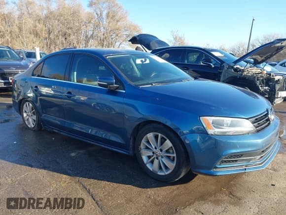 ✅ 2015 Volkswagen Jetta SE • VIN: 3VWD07AJ2FM257987 • Lot: 41009826. Wystawiony na IAAI z przebiegiem 112 213 mil. Bezpłatny archiwum sprzedaży aukcyjnych z USA i szczegółowy raport historii pojazdu na DreamBid. Zdjęcie 13.
