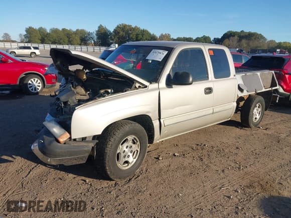 ✅ 2004 Chevrolet Silverado 1500 • VIN: 1GCEC19T34Z228771 • Lot: 43675876. Wystawiony na IAAI z przebiegiem 285 038 mil. Bezpłatny archiwum sprzedaży aukcyjnych z USA i szczegółowy raport historii pojazdu na DreamBid. Zdjęcie 2.