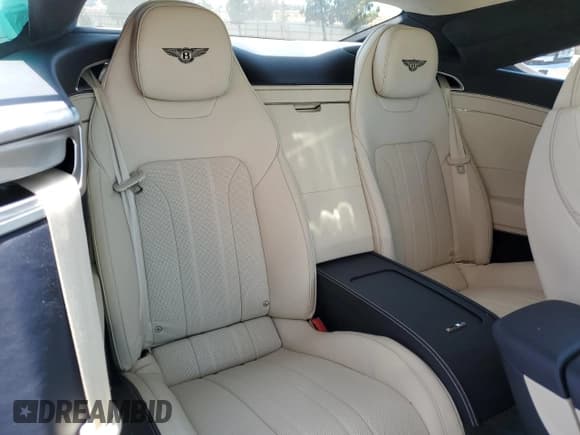 ✅ 2022 Bentley Continental GT GT V8 • VIN: SCBCG2ZG4NC094932 • Lot: 64056355. Listed on Copart with 6,596 mi. Free auction sales archive from the USA and detailed vehicle history report at DreamBid. Image 10.
