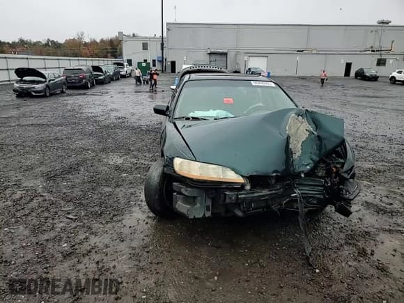 ✅ 1998 Honda Accord EX • VIN: 1HGCG555XWA248593 • Лот: 90490495. Опубликован ранее на Copart с пробегом Не указан. Бесплатный доступ к архиву аукционных продаж из США и подробный отчёт об истории автомобиля на DreamBid. Изображение 13.