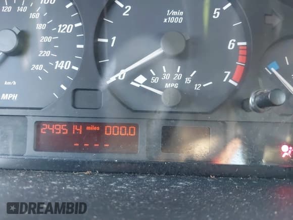 ✅ 2003 BMW 3 Series 325Ci • VIN: WBABS33403PG91156 • Lot: 42839985. Listed on IAAI with 249,514 mi. Free auction sales archive from the USA and detailed vehicle history report at DreamBid. Image 7.