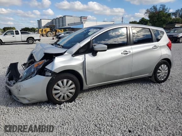 ✅ 2016 Nissan Note S • VIN: 3N1CE2CP9GL406703 • Lot: 93392795. Wystawiony na Copart z przebiegiem 87 173 mil. Bezpłatny archiwum sprzedaży aukcyjnych z USA i szczegółowy raport historii pojazdu na DreamBid. Zdjęcie 1.