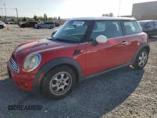 2007 MINI Hardtop with VIN WMWMF33517TT55595, listed as a Copart auction lot 84707415 with 107,076 mi miles and Clean title. Bid and sale history available at DreamBid. Image 1.
