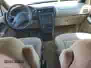 2002 Chevrolet Venture Plus 1SB z VIN 1GNDX03E62D230276, wystawiony jako Copart lot #64879045 z przebiegiem 142 529 mil mil oraz Czysty tytuł • Clean title. Historia ofert i sprzedaży dostępna na DreamBid. Obrazek 8.