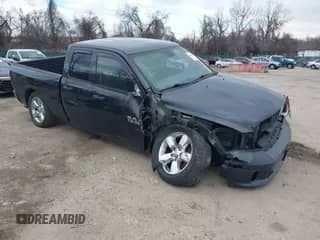 2018 Ram 1500 Express z VIN 1C6RR7FT4JS348324, wystawiony jako IAAI lot #41651419 z przebiegiem 74 127 mil mil oraz . Historia ofert i sprzedaży dostępna na DreamBid. Obrazek 1.