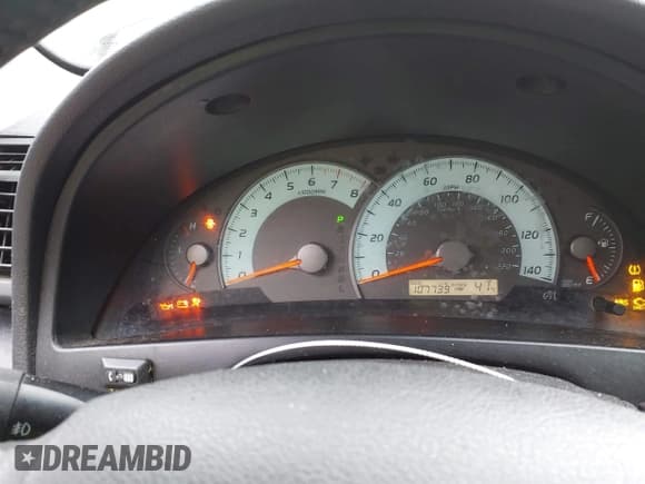 ✅ 2007 Toyota Camry CE • VIN: 4T1BE46K67U545628 • Lot: 43763028. Wystawiony na IAAI z przebiegiem 107 739 mil. Bezpłatny archiwum sprzedaży aukcyjnych z USA i szczegółowy raport historii pojazdu na DreamBid. Zdjęcie 7.