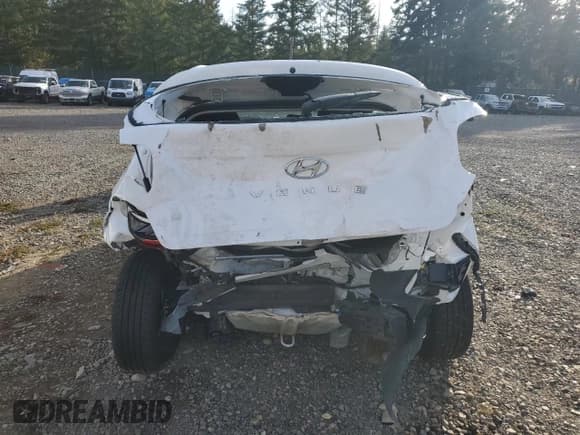 ✅ 2025 Hyundai Venue SEL • VIN: KMHRC8A3XSU384866 • Lot: 87094055. Listed on Copart with 4,338 mi. Free auction sales archive from the USA and detailed vehicle history report at DreamBid. Image 6.