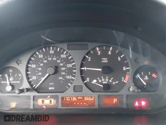 ✅ 2005 BMW 3 Series 325i • VIN: WBAET37485NJ88054 • Lot: 43775046. Listed on IAAI with 170,736 mi. Free auction sales archive from the USA and detailed vehicle history report at DreamBid. Image 7.